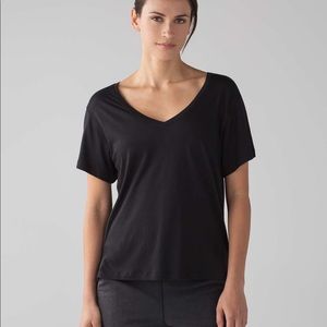 Black Lululemon v neck